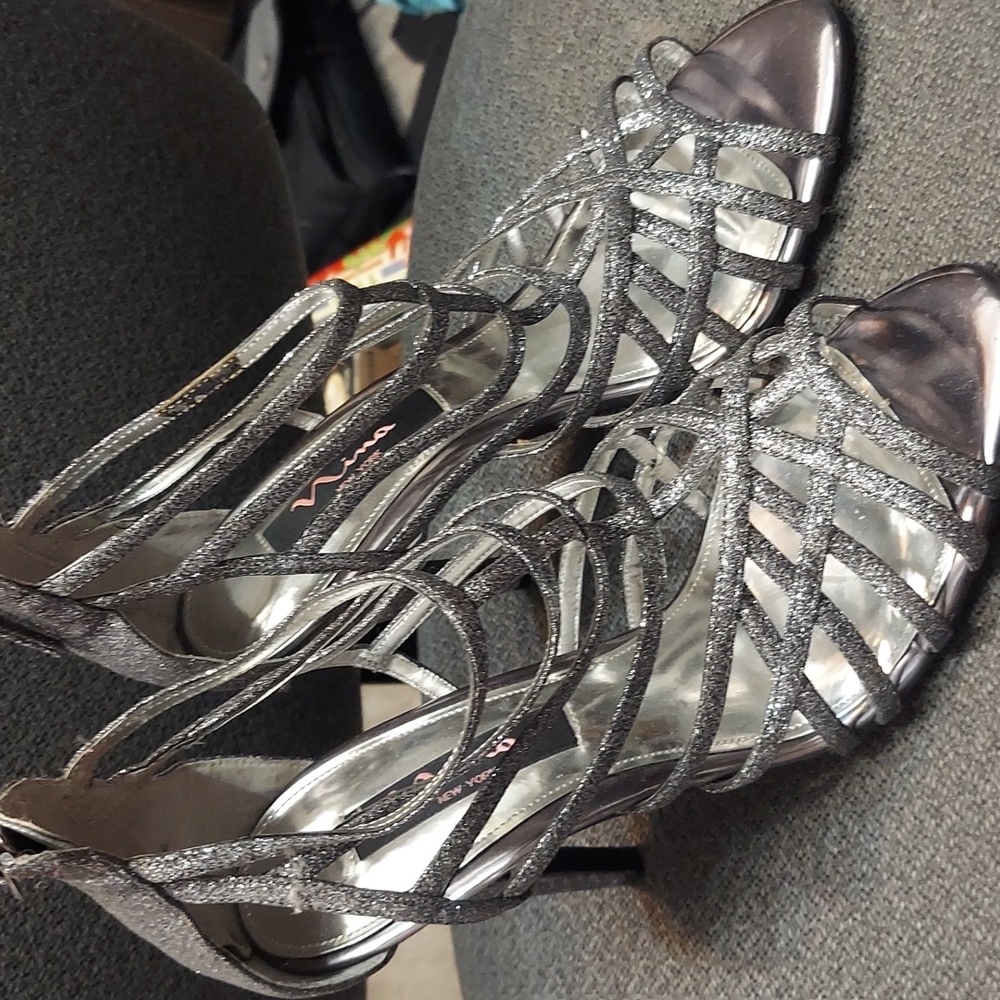 NEW Womens NINA NEW YORK Graysen Metallic Glitter Leather Pumps size 8 Ret $99